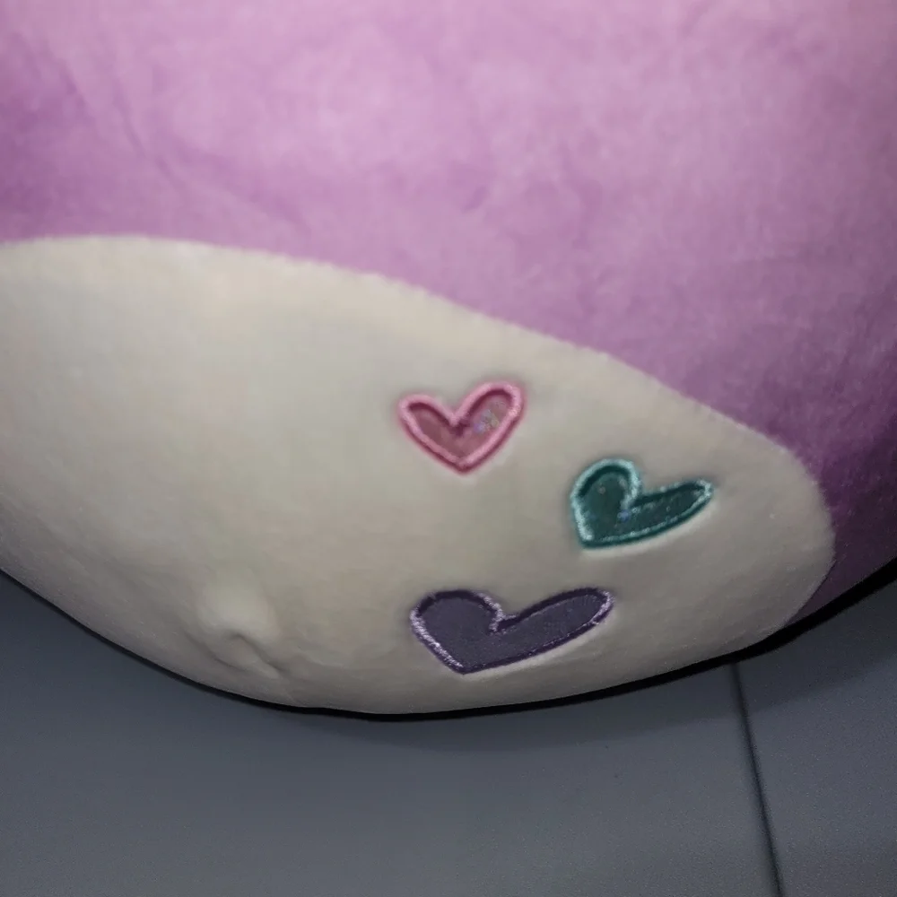 squishmallows Chaitra (Hearts) New